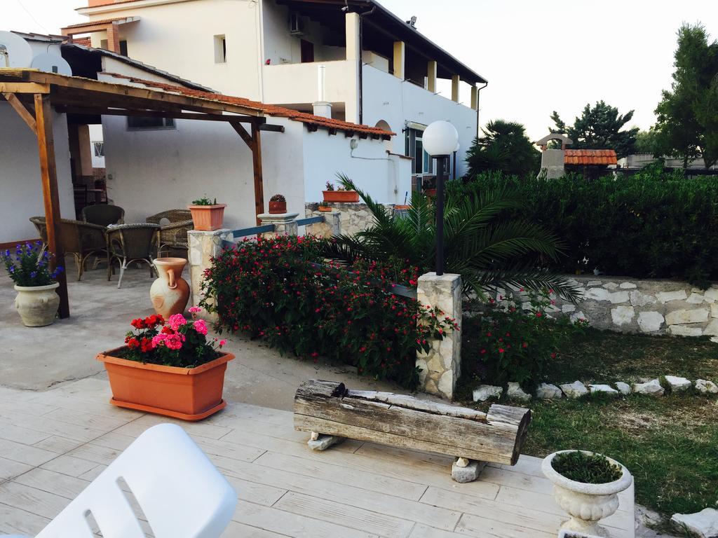 Agriturismo Azzarone Vieste Exterior foto
